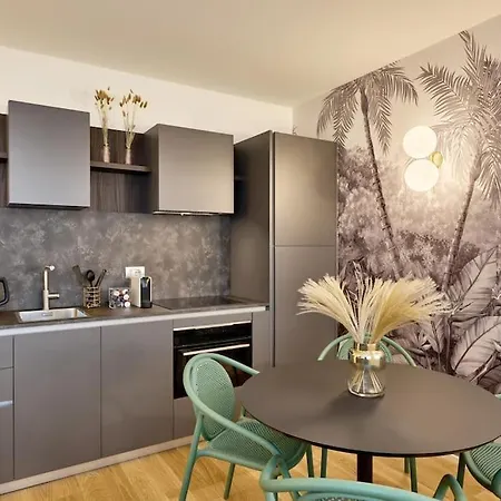 Jack Lake, A Stone's Throw From The * Como